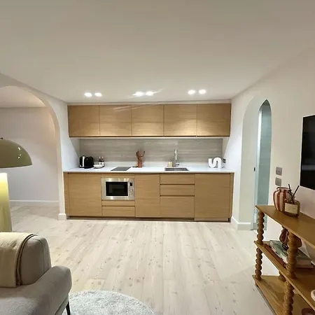 Sсаn Q,r-с0de - Fully Renovated *